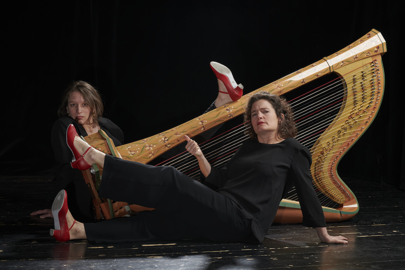 Laure Anne Et Marie Calainkilar23